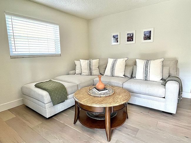 Image of 305 Sw 97th Ct