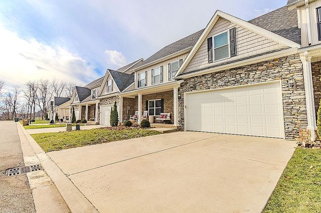 Image of 111 Red Oak Ln