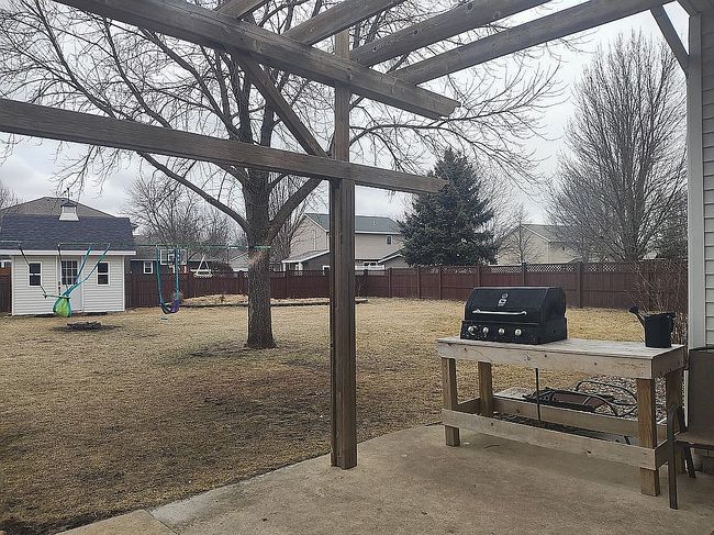Image of 806 Deschepper St