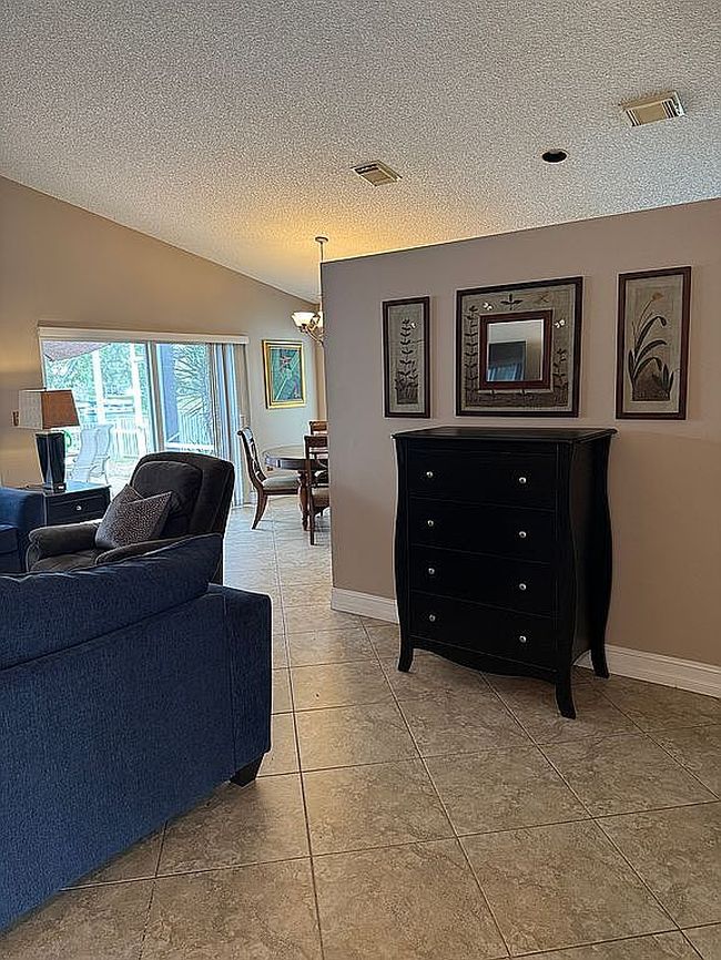 Photo of 2006 Nw 182nd Ave, Pembroke Pines, FL