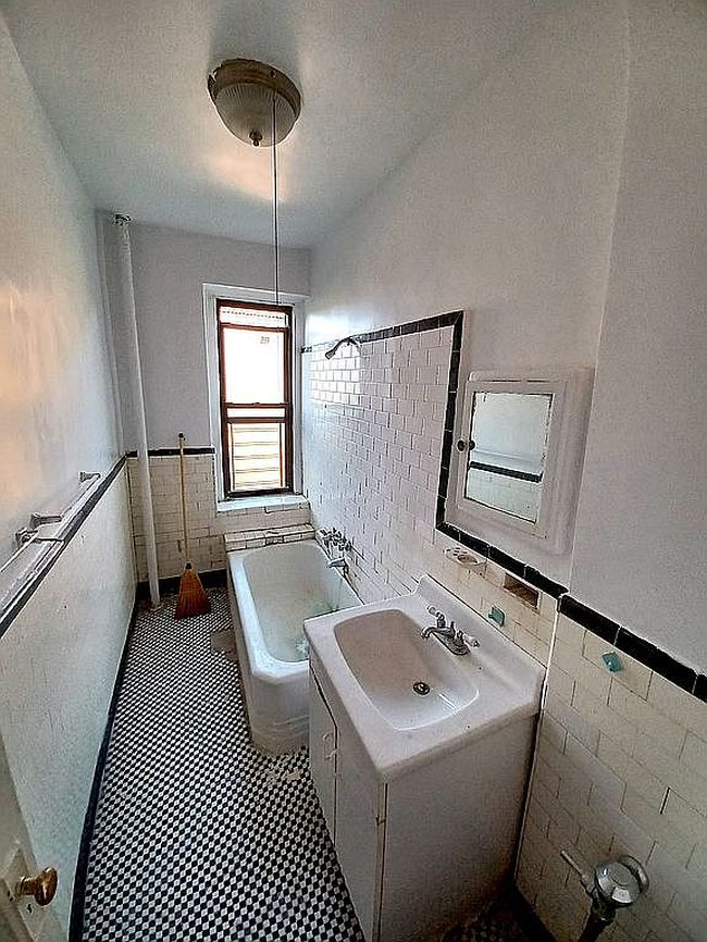 Photo of 3716 83rd St Apt 4B, Jackson Heights, NY