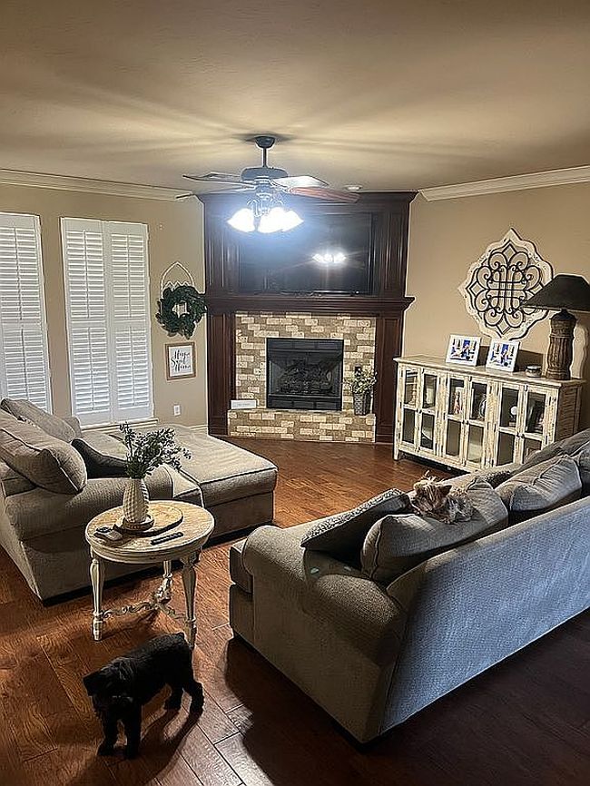 Additional photo 3 of property located at 916 Isabella Ln