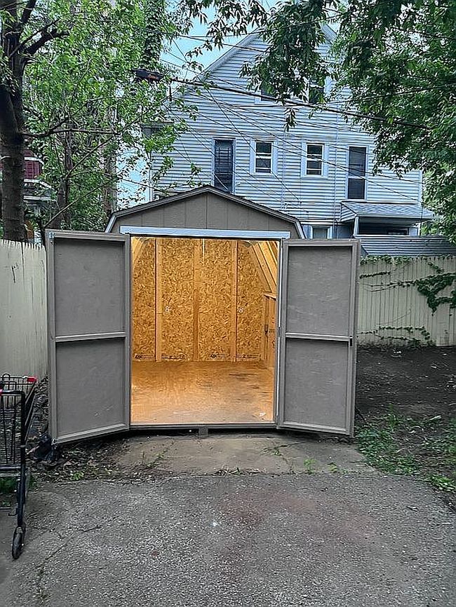 Image of 9610 Pierpont Ave