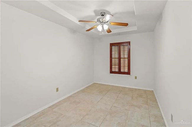 Additional photo 2 of property located at 4901 Walnut St