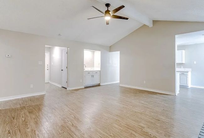 Additional photo 2 of property located at 5314 Tamarack Ct