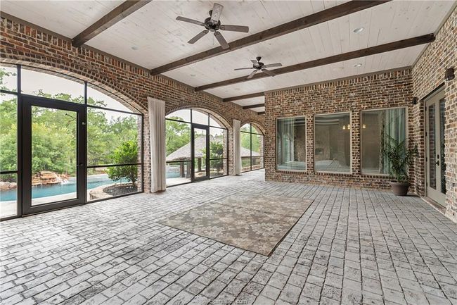 Image of 5397 Majestic Oaks Ct