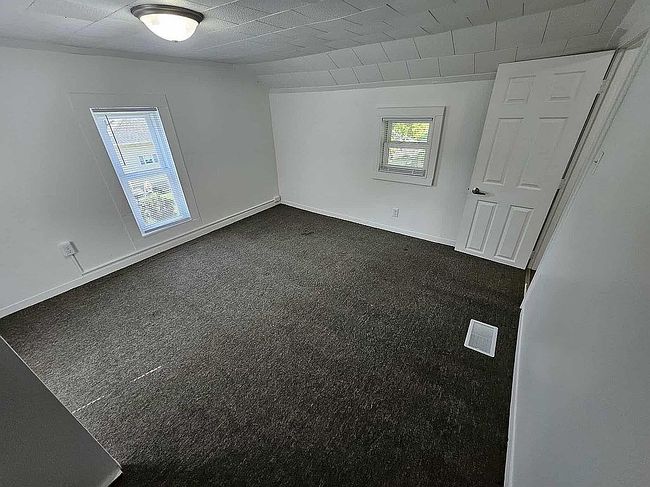 Image of 409 N Maple St