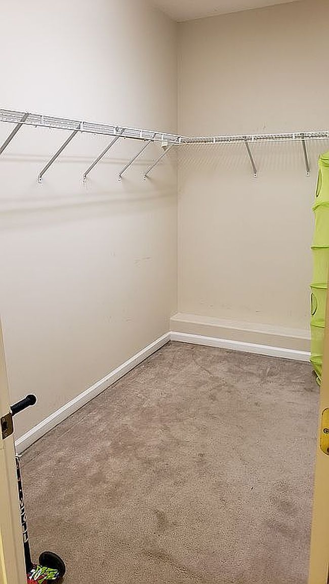 Additional photo 1 of property located at 1420 Arcastle Loop N