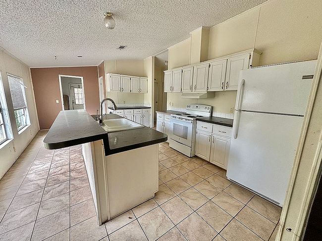 Image of 9249 Peony St