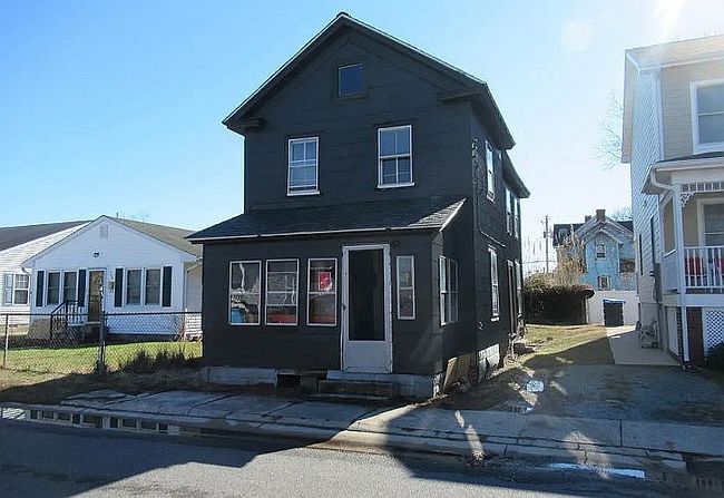 Image of 317 Locust St