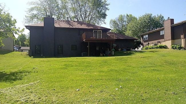 Image of 2230 Emerald Dr