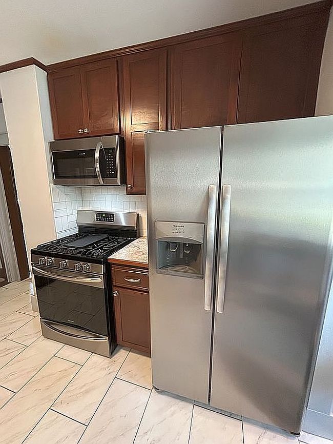 Photo of 66 Maple St, Hudson Falls, NY