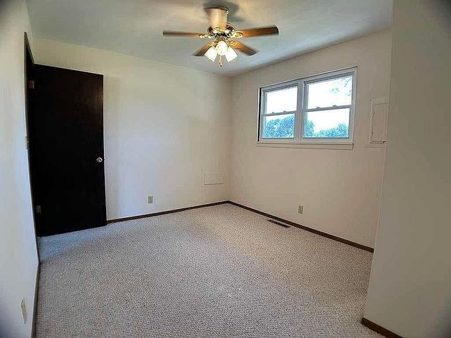 Photo of 2002 Juniper Ln, Garden City, KS