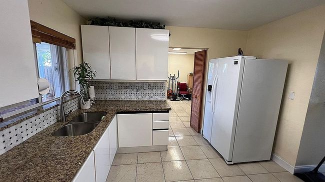 Photo of 1084 Sw 135th Pl, Miami, FL
