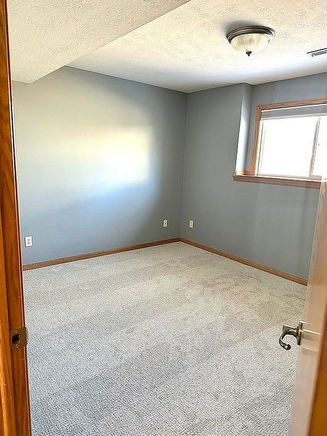 Image of 608 Fairway Dr