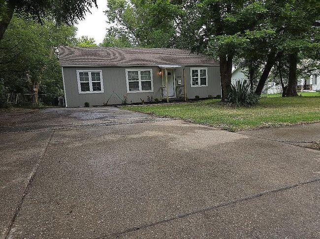 Photo of 13012 W 91st St, Lenexa, KS