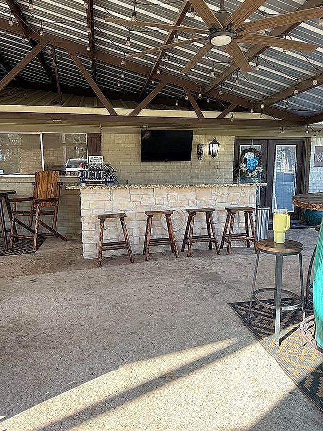 Additional photo 3 of property located at 5362 E State Highway 103