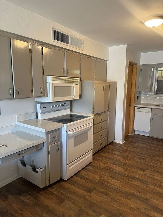 Additional photo 3 of property located at 5517 E Boise St