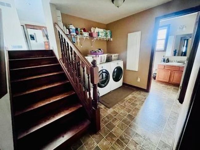 Image of 1456 Halleck Rd