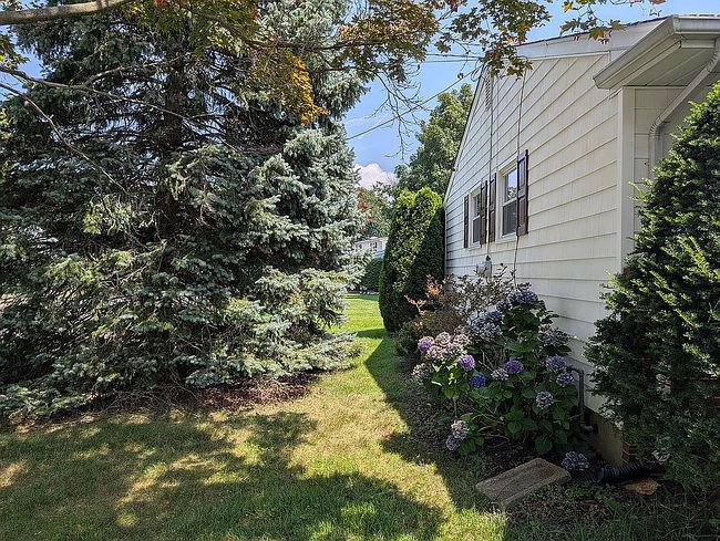 Photo of 6 Alton Rd, Hamilton, NJ