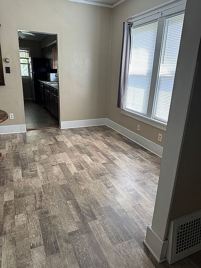 Image of 1151 W North St