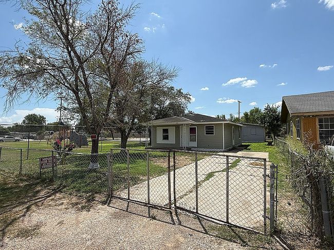 222 E 3rd St, San Juan, TX