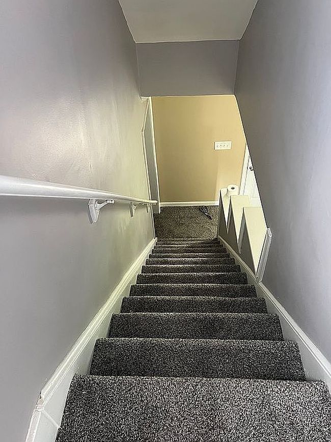 Photo of 674 Deforest Ct, Sharon, PA