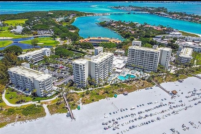 Photo of 240 Sands Point Rd Unit 4102, Longboat Key, FL