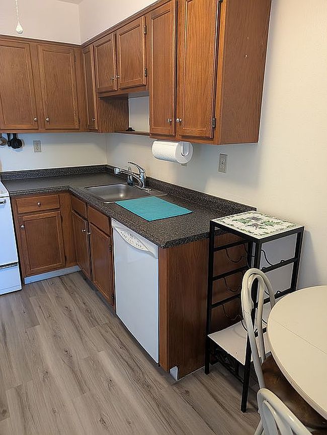 Image of 1524 Mainsail Dr Unit 8
