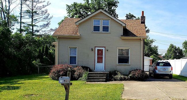 Photo of 71 Cloveridge Dr, Troy, MI