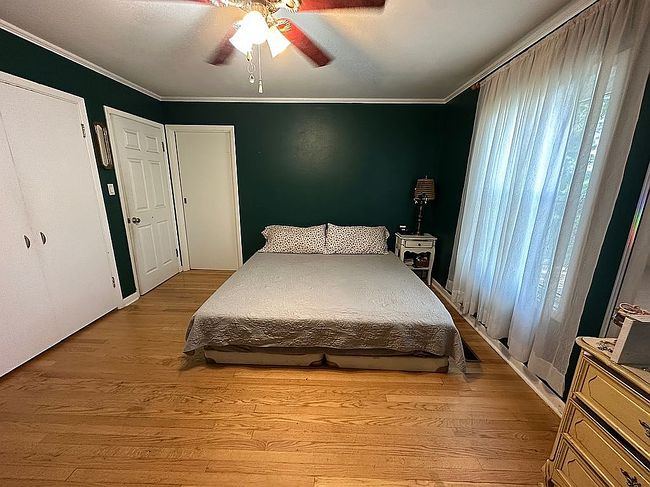 Image of 410 Maple Hill St