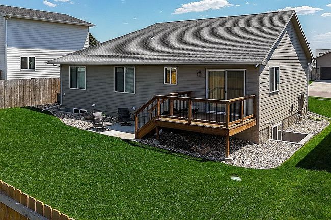Photo of 1904 E 70th St N, Sioux Falls, SD