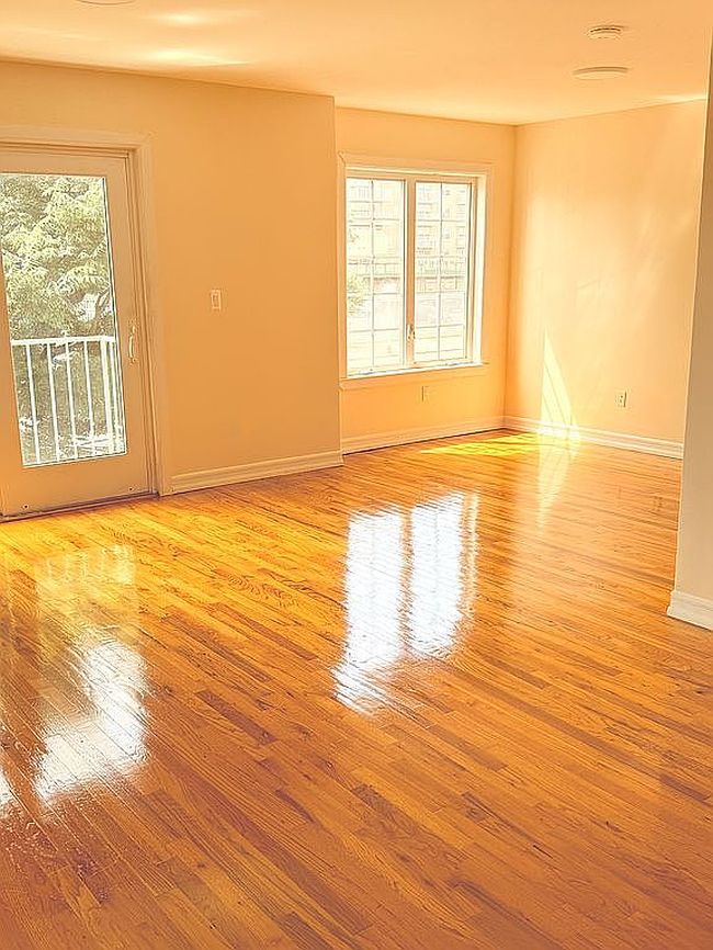Photo of 10220 Rockaway Beach Blvd, Rockaway Park, NY