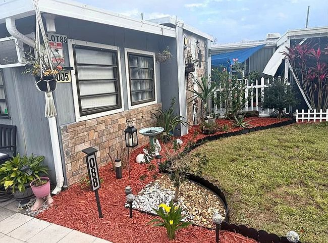 Photo of 1005 Orange Ave, Davenport, FL