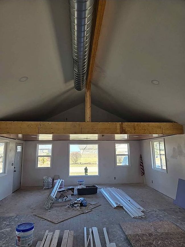 Photo of 6574 Lake Rd, Madison, OH