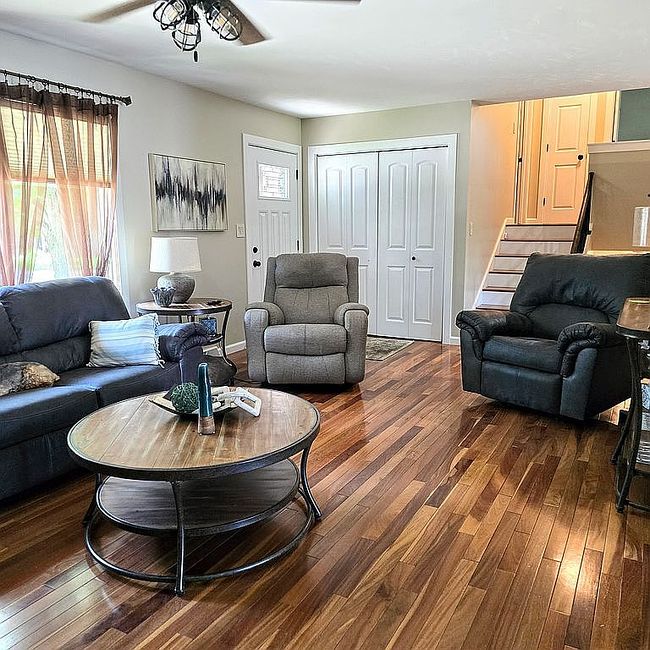 Additional photo 1 of property located at 9 Eastridge Dr S