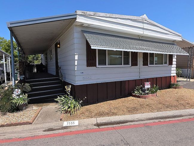 Image of 7555 Huckleberry Ln