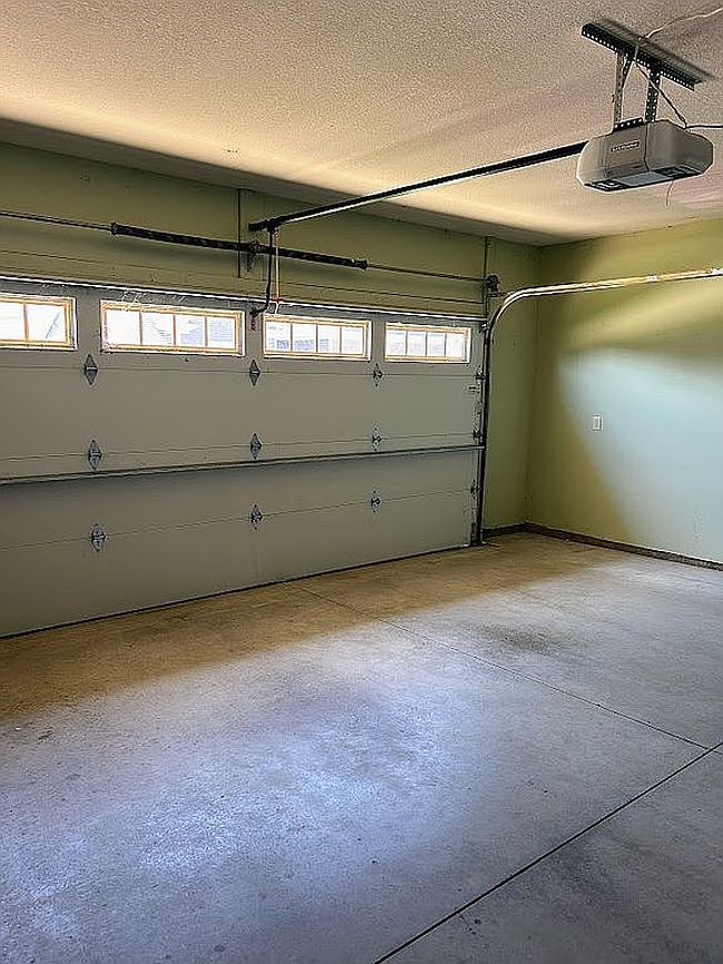 Additional photo 3 of property located at 3912 Liberty Cir