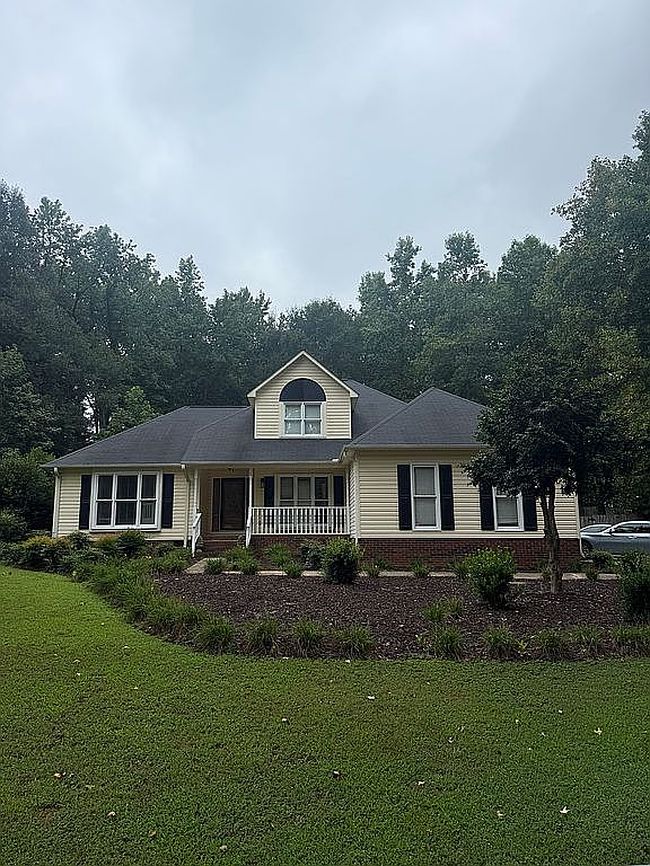 Photo of 209 Harvest Ln, Boiling Springs, SC