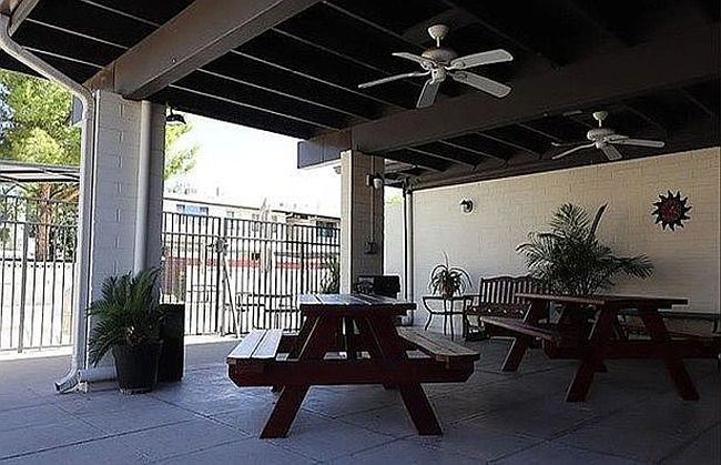 Additional photo 3 of property located at 1336 S Avenida Polar #C107