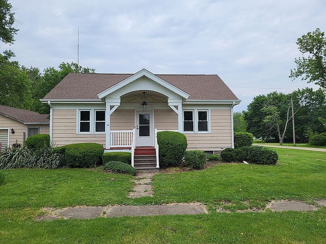 Image of 110 E Van Alstine St