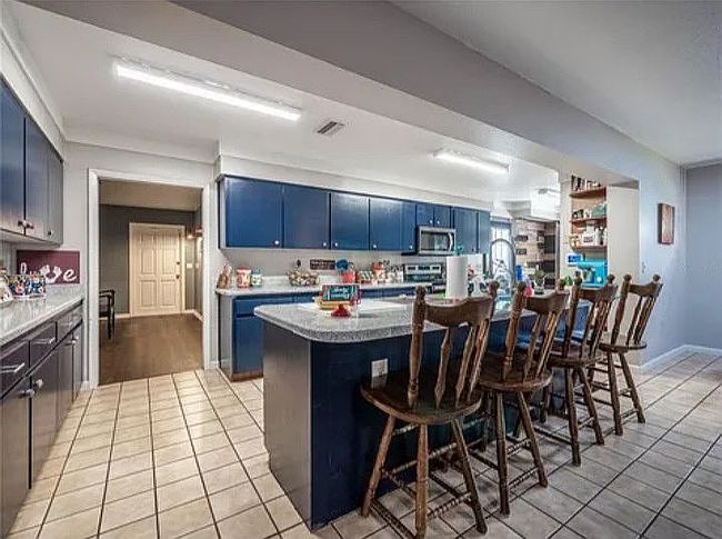 Image of 1165 Eleanore Ave