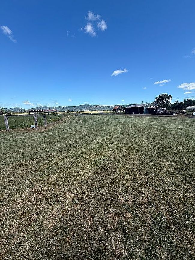 Image of 2355 Dairy Loop Rd
