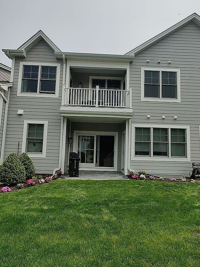 Photo of 242 Coach Dr #53, Woodbury, NY
