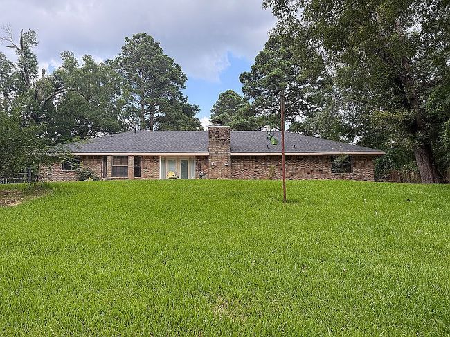 Photo of 8152 S Lakeshore Dr, Shreveport, LA