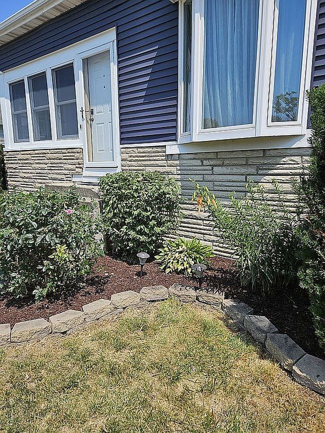 Additional photo 3 of property located at 717 E Market St