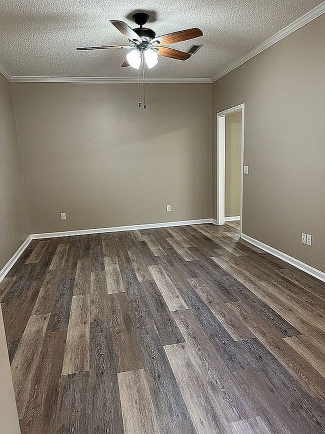 Image of 215 Windover Way