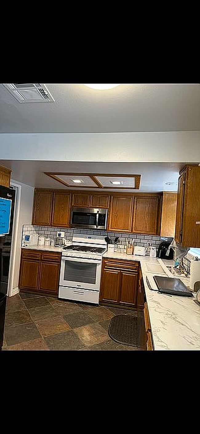 Image of 120 Durwood St