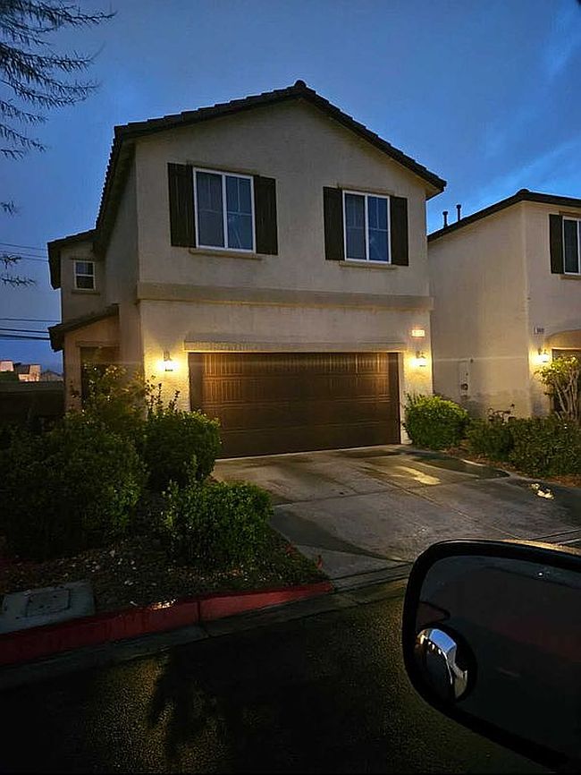 Photo of 5687 Foxglove Fields St, Las Vegas, NV