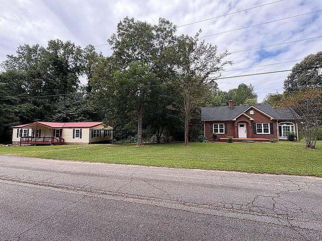 Photo of 205 Reid Rd